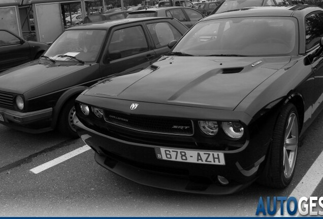 Dodge Challenger SRT-8