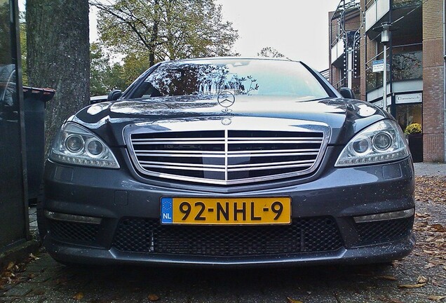 Mercedes-Benz S 65 AMG V221 2010