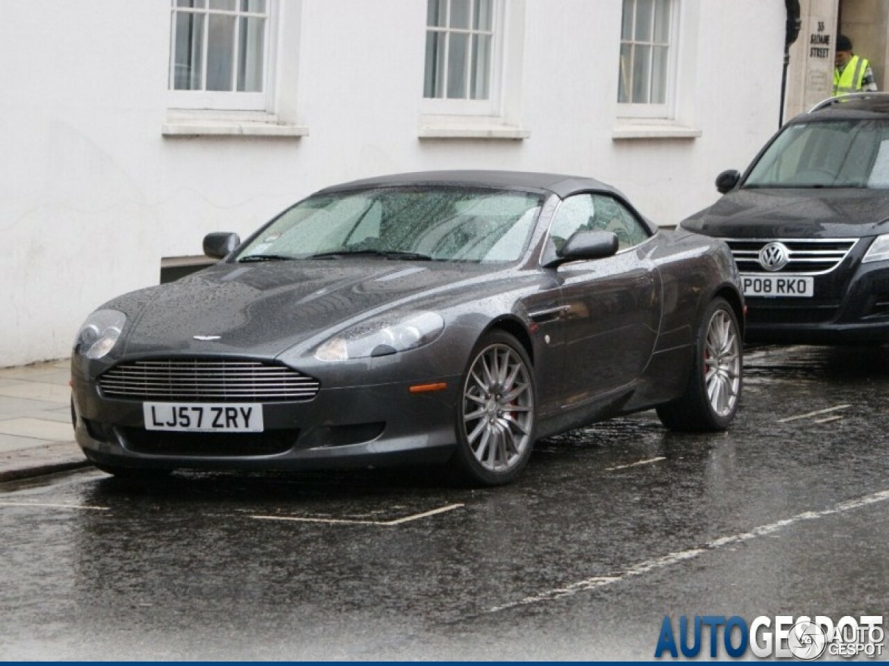 Aston Martin DB9 Volante