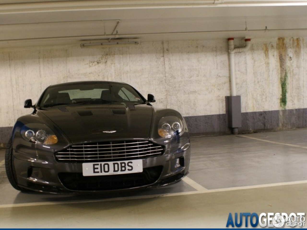 Aston Martin DBS