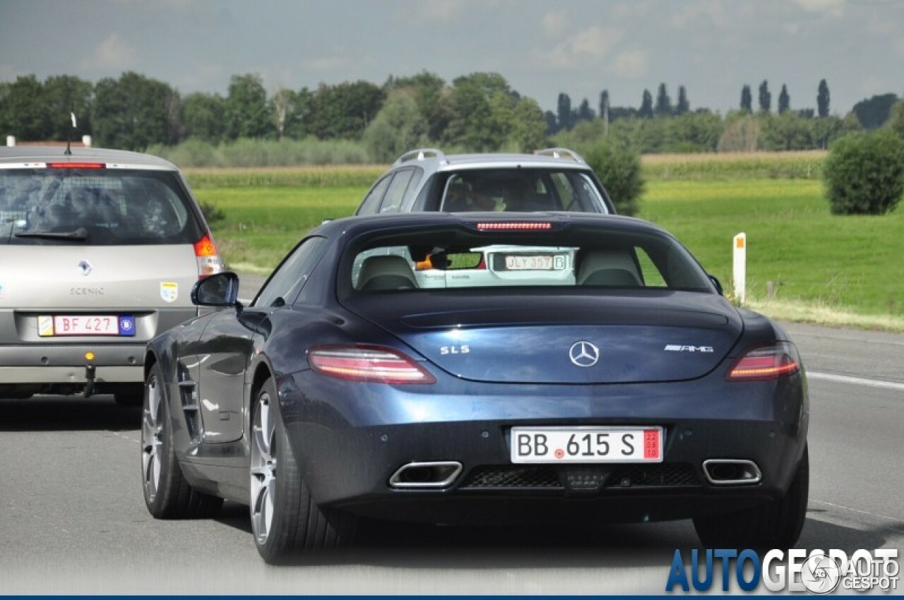 Mercedes-Benz SLS AMG