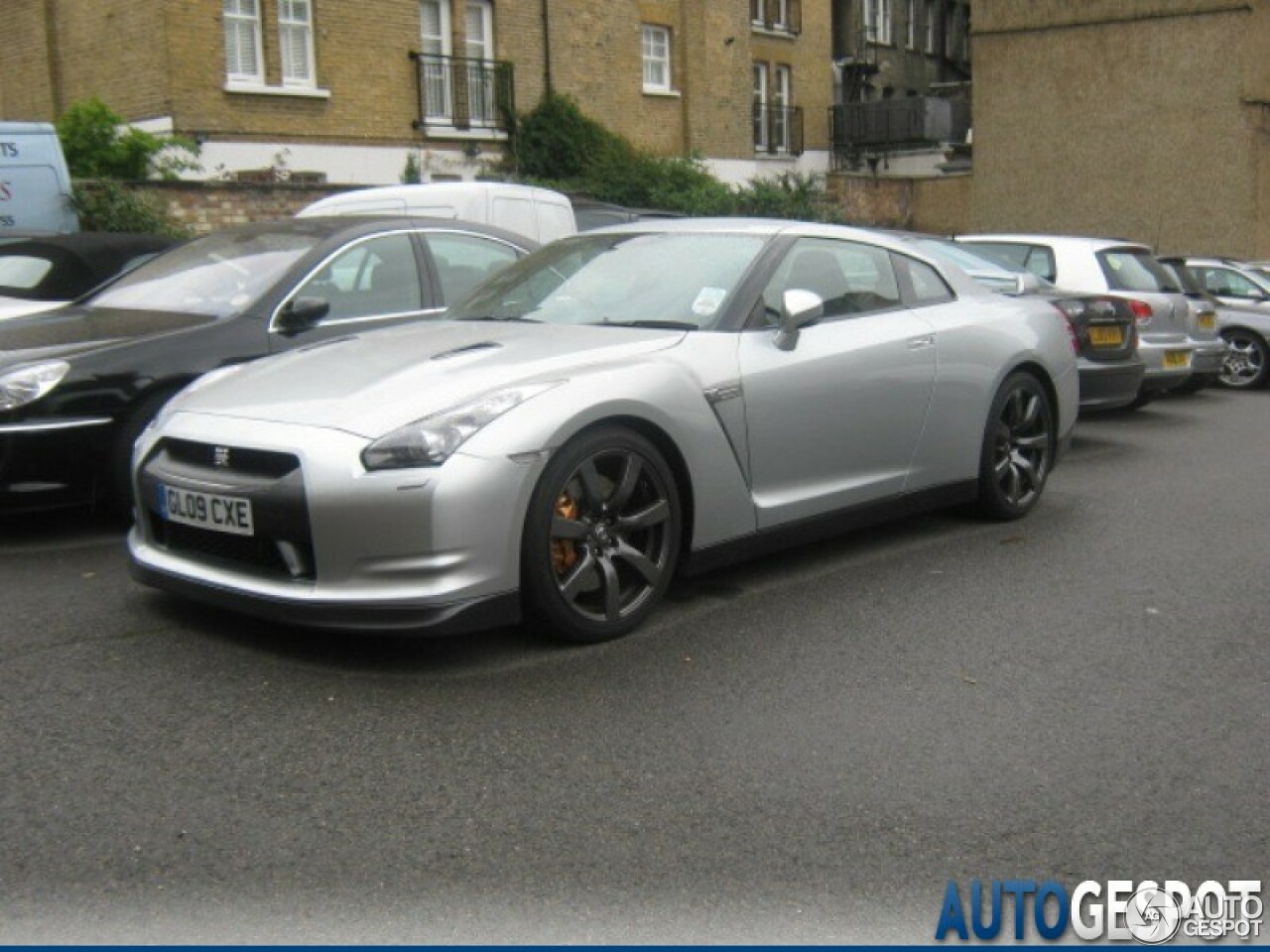 Nissan GT-R