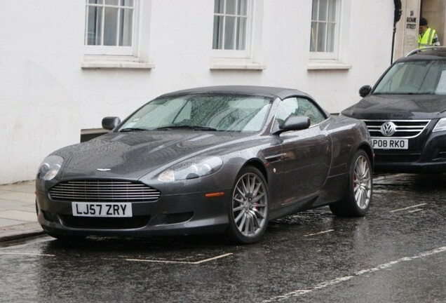 Aston Martin DB9 Volante