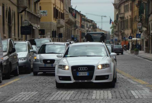 Audi RS4 Avant B7