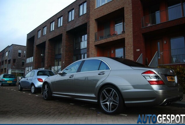 Mercedes-Benz S 63 AMG W221