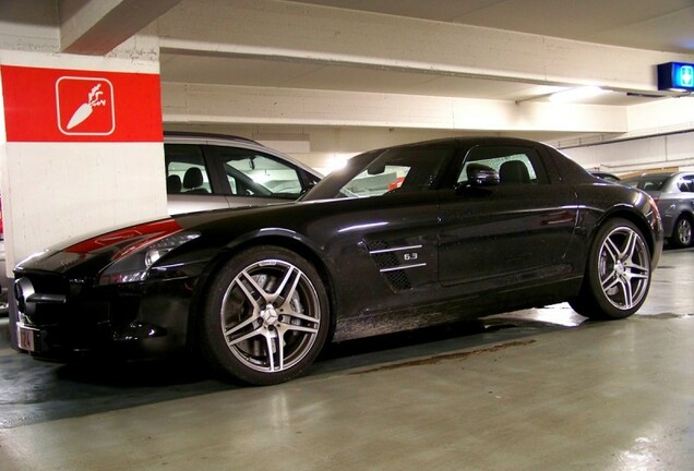 Mercedes-Benz SLS AMG