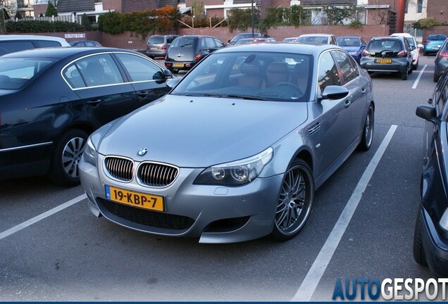 BMW M5 E60 2005