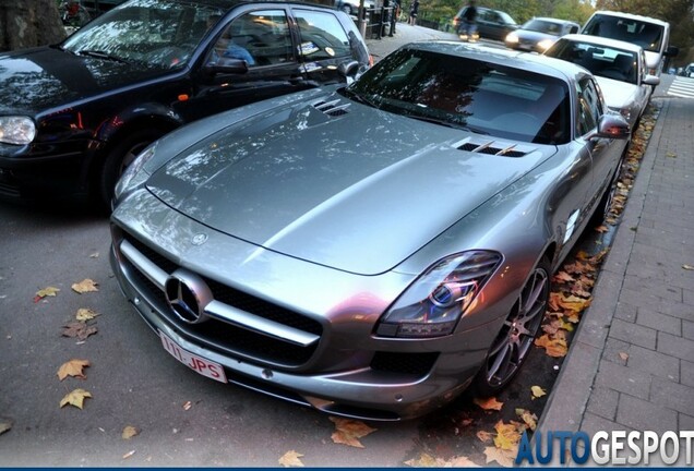 Mercedes-Benz SLS AMG