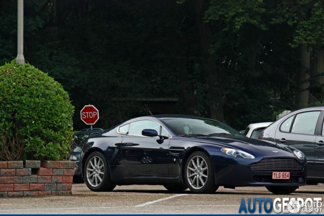 Aston Martin V8 Vantage