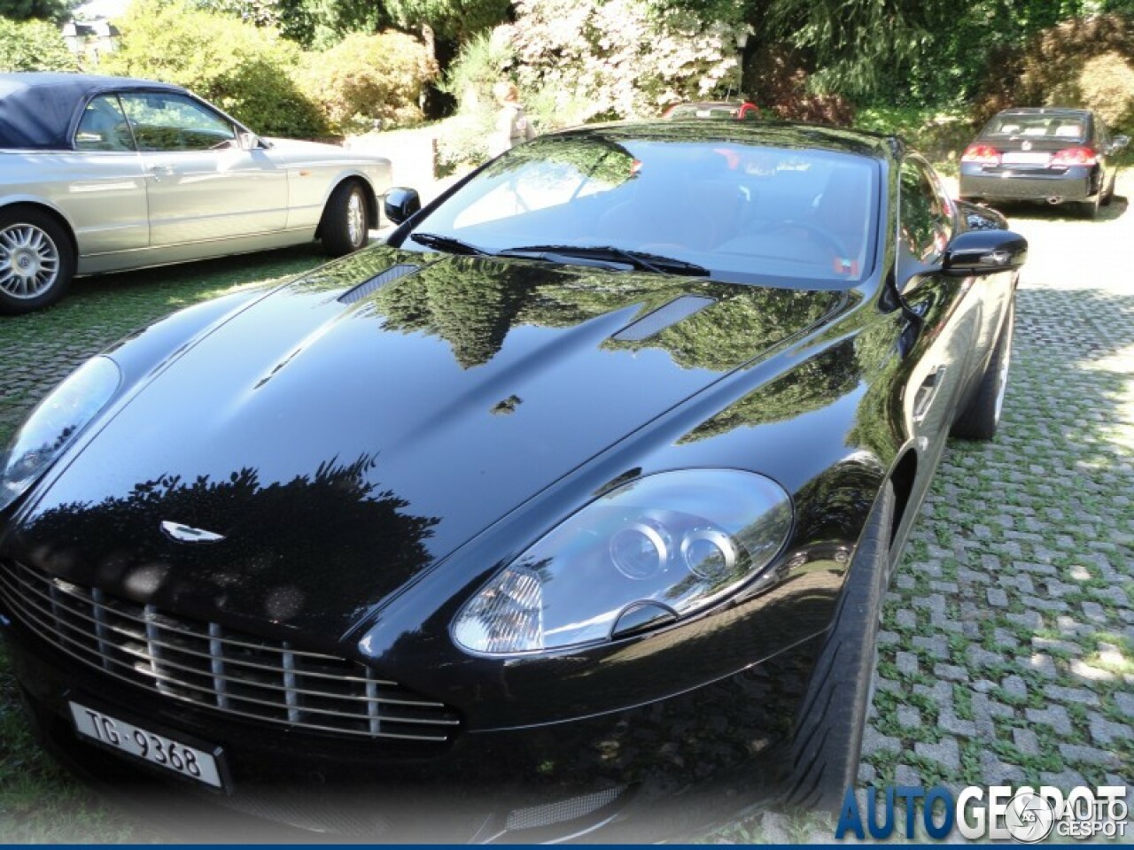 Aston Martin DB9