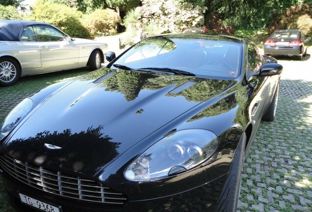 Aston Martin DB9