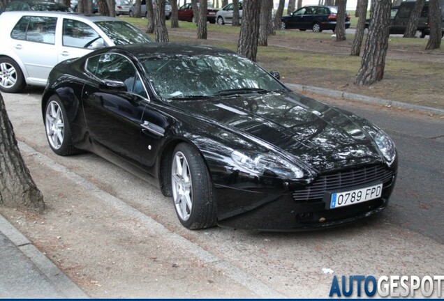 Aston Martin V8 Vantage