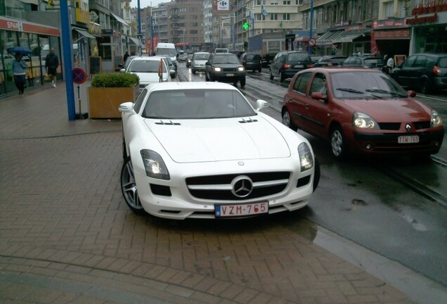 Mercedes-Benz SLS AMG