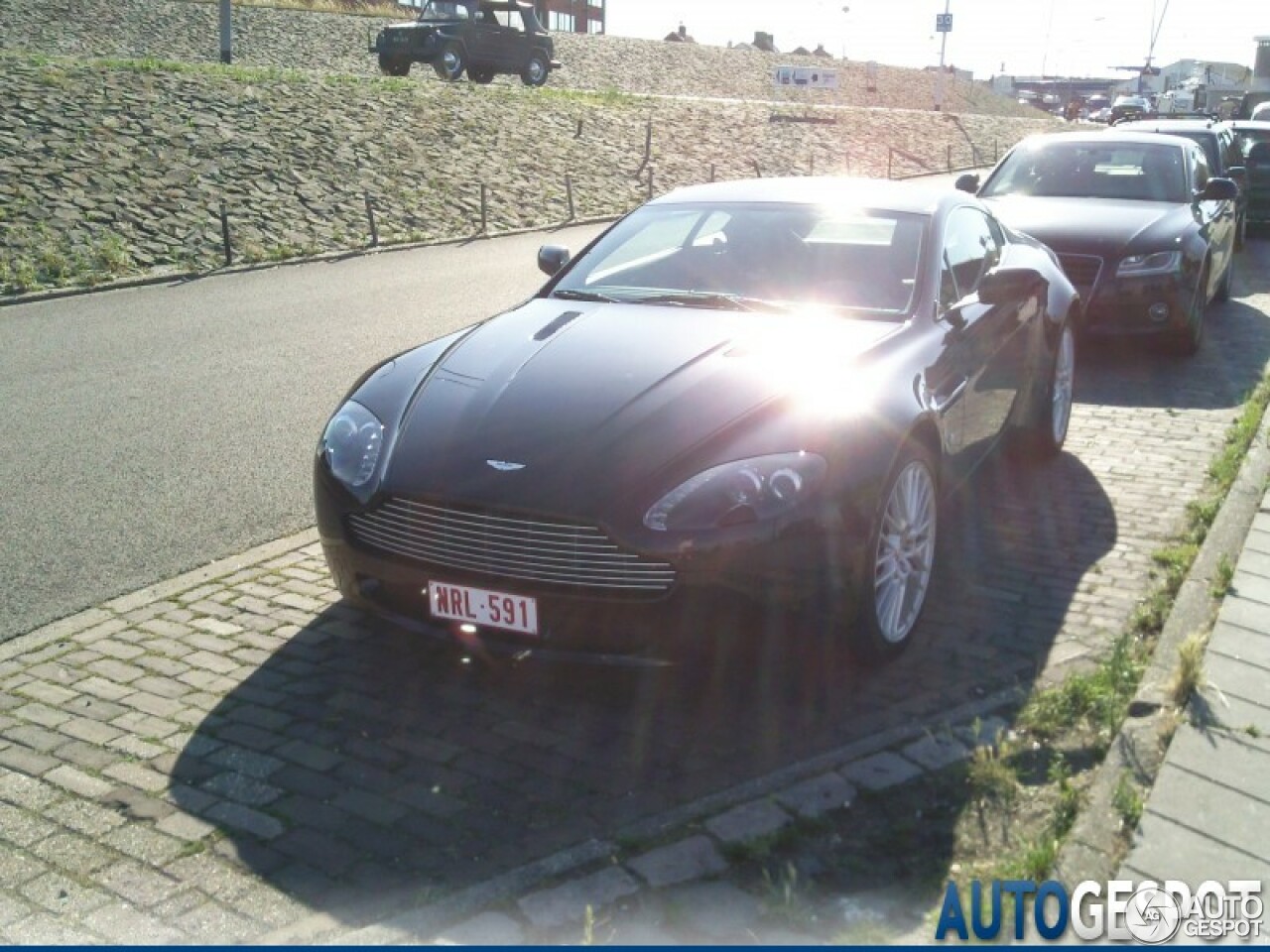 Aston Martin V8 Vantage