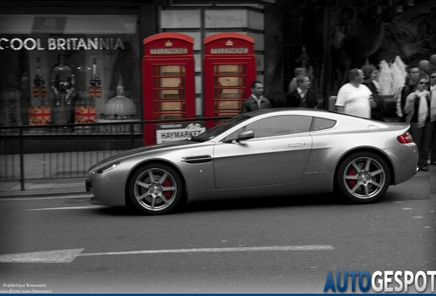 Aston Martin V8 Vantage