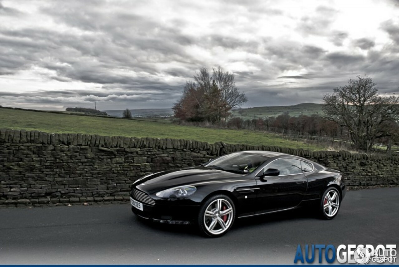 Aston Martin DB9