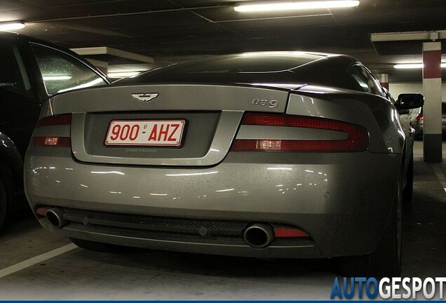 Aston Martin DB9