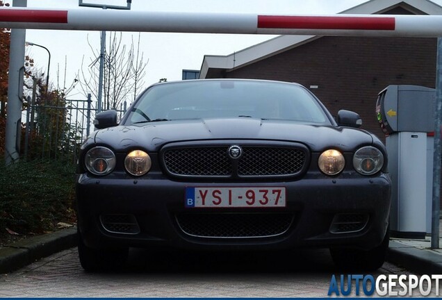 Jaguar XJR