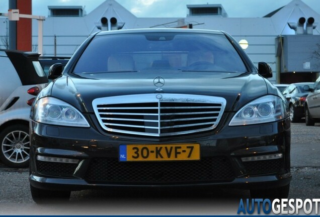 Mercedes-Benz S 63 AMG W221 2010