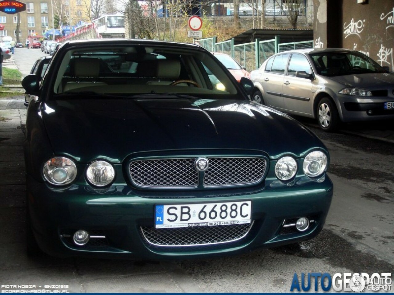 Jaguar XJR