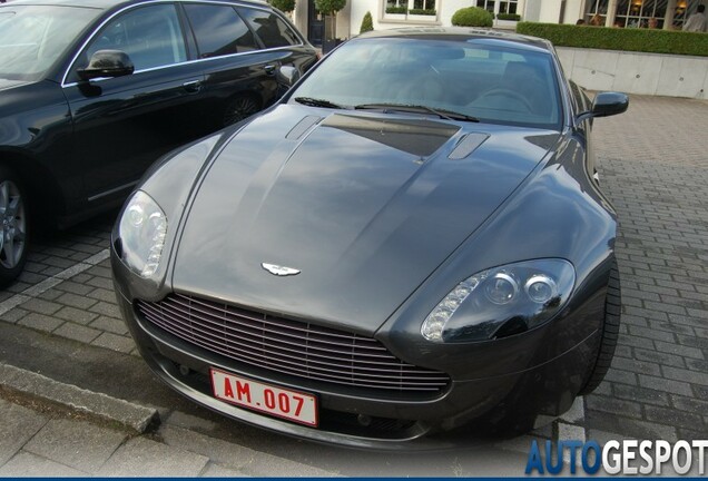 Aston Martin V8 Vantage