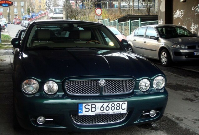 Jaguar XJR