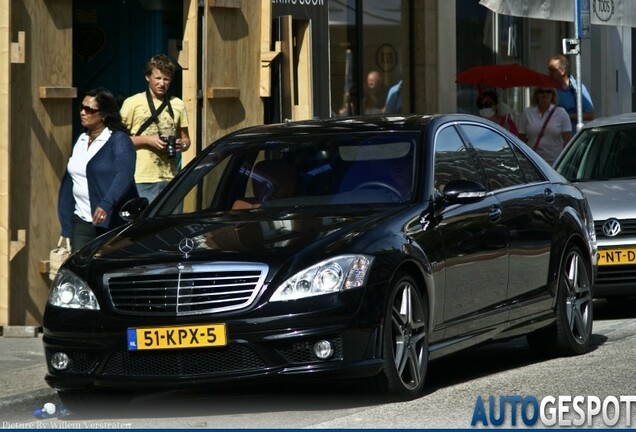 Mercedes-Benz S 65 AMG V221