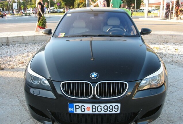 BMW M5 E60 2005