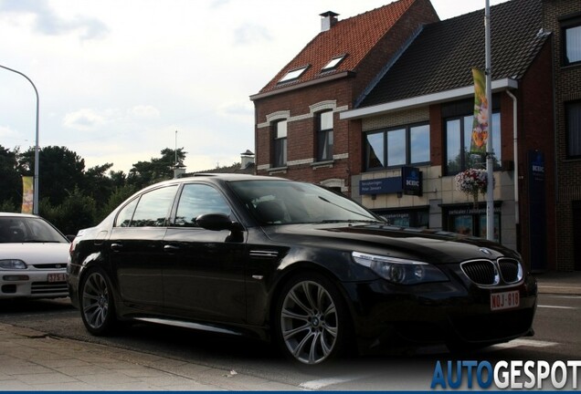 BMW M5 E60 2005