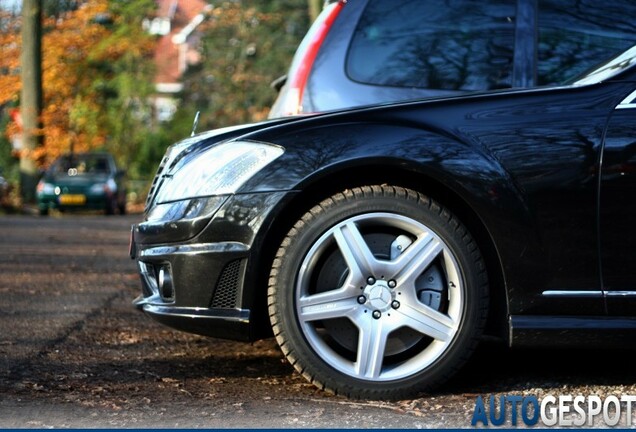 Mercedes-Benz S 63 AMG W221