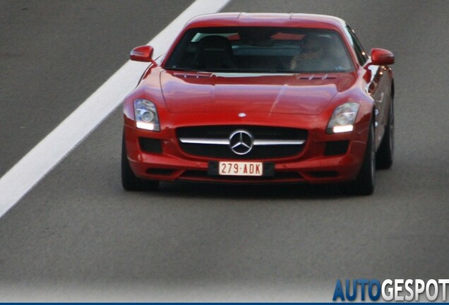 Mercedes-Benz SLS AMG