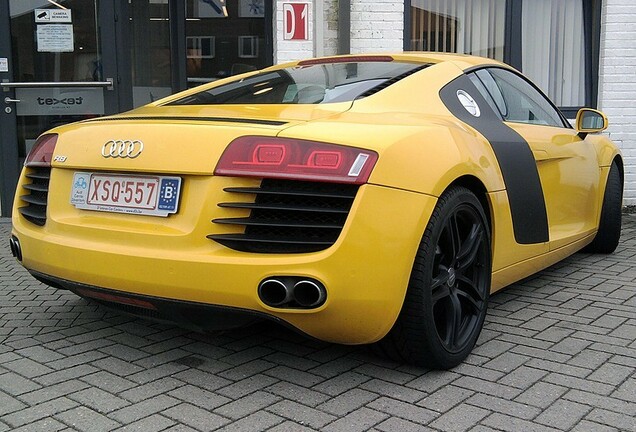 Audi R8