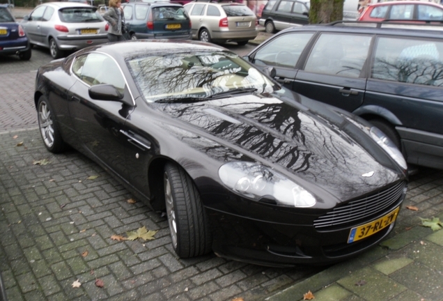 Aston Martin DB9