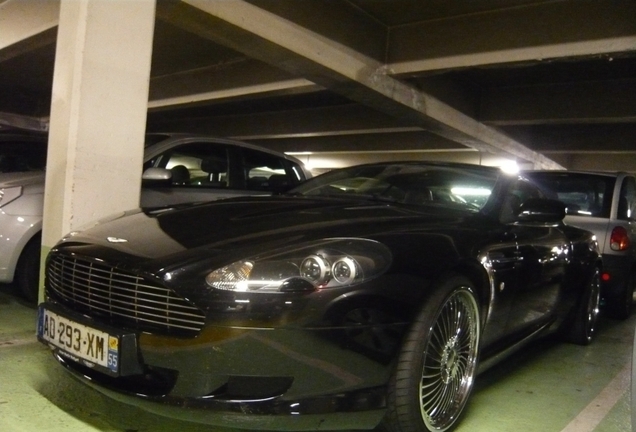 Aston Martin DB9