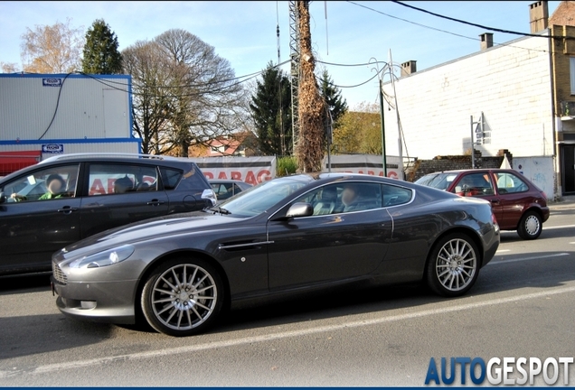 Aston Martin DB9