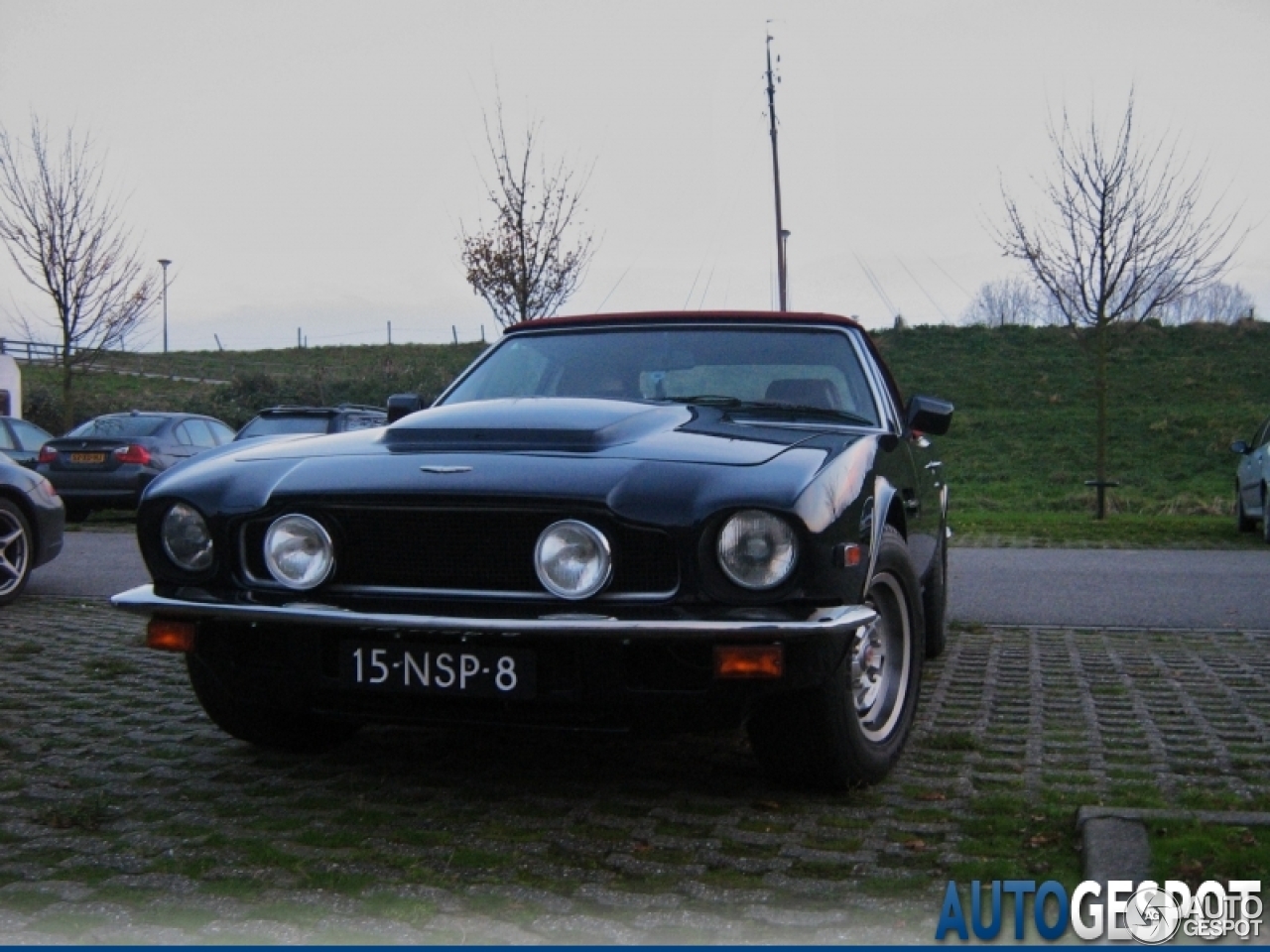 Aston Martin V8 Volante 1978-1990