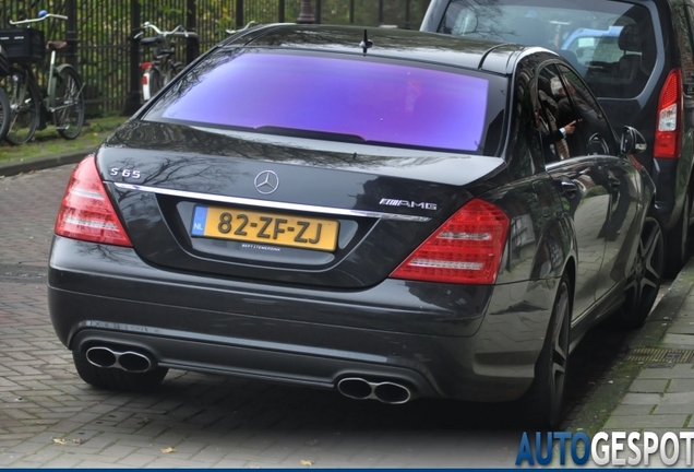 Mercedes-Benz S 65 AMG V221