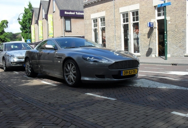 Aston Martin DB9