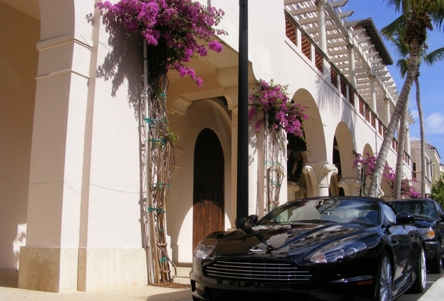 Aston Martin DBS Volante