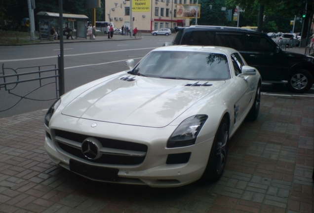 Mercedes-Benz SLS AMG