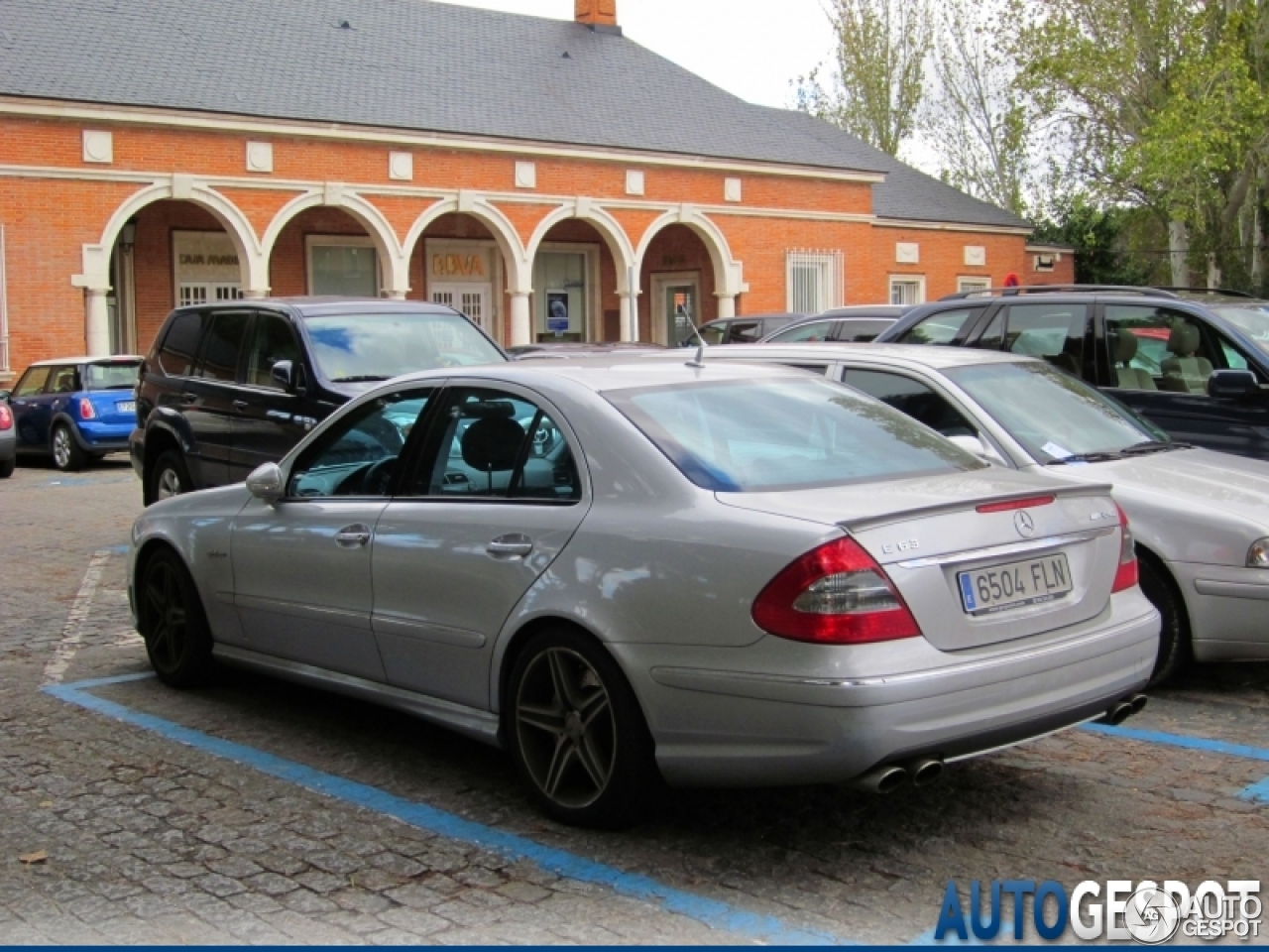 Mercedes-Benz E 63 AMG