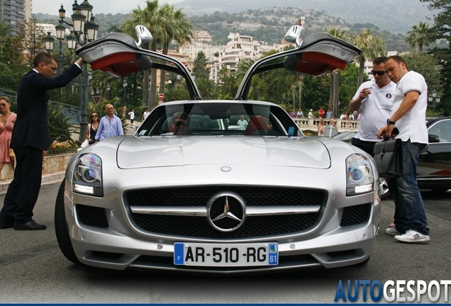 Mercedes-Benz SLS AMG