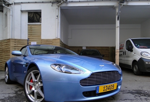 Aston Martin V8 Vantage Roadster