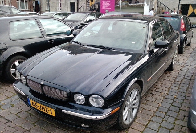 Jaguar XJR