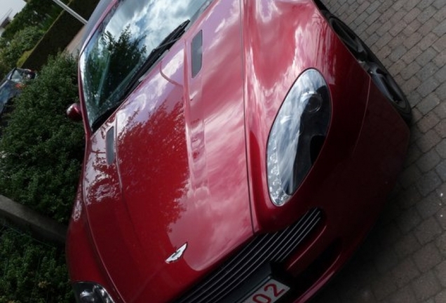 Aston Martin V8 Vantage Roadster