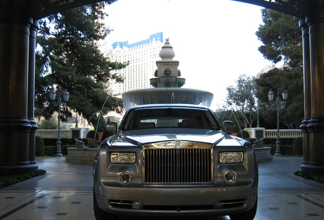 Rolls-Royce Phantom EWB