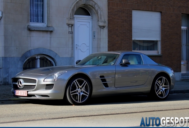 Mercedes-Benz SLS AMG