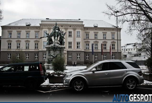 Mercedes-Benz ML 63 AMG W164 2009