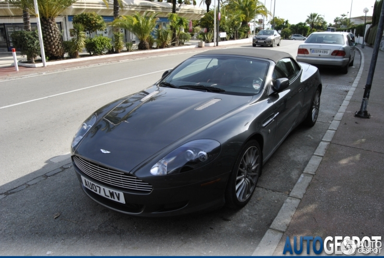 Aston Martin DB9 Volante