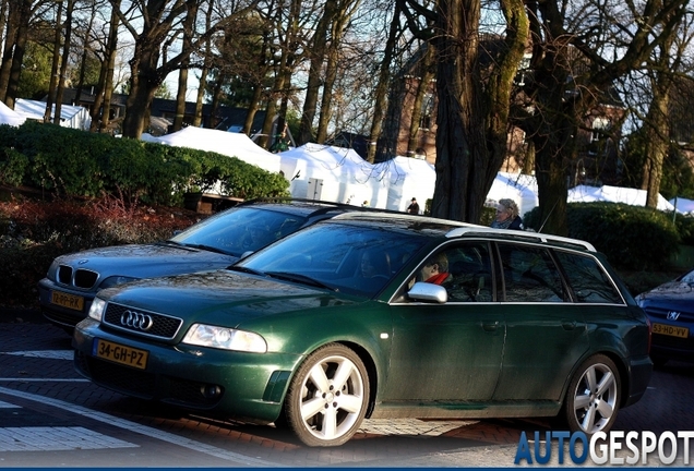 Audi RS4 Avant B5